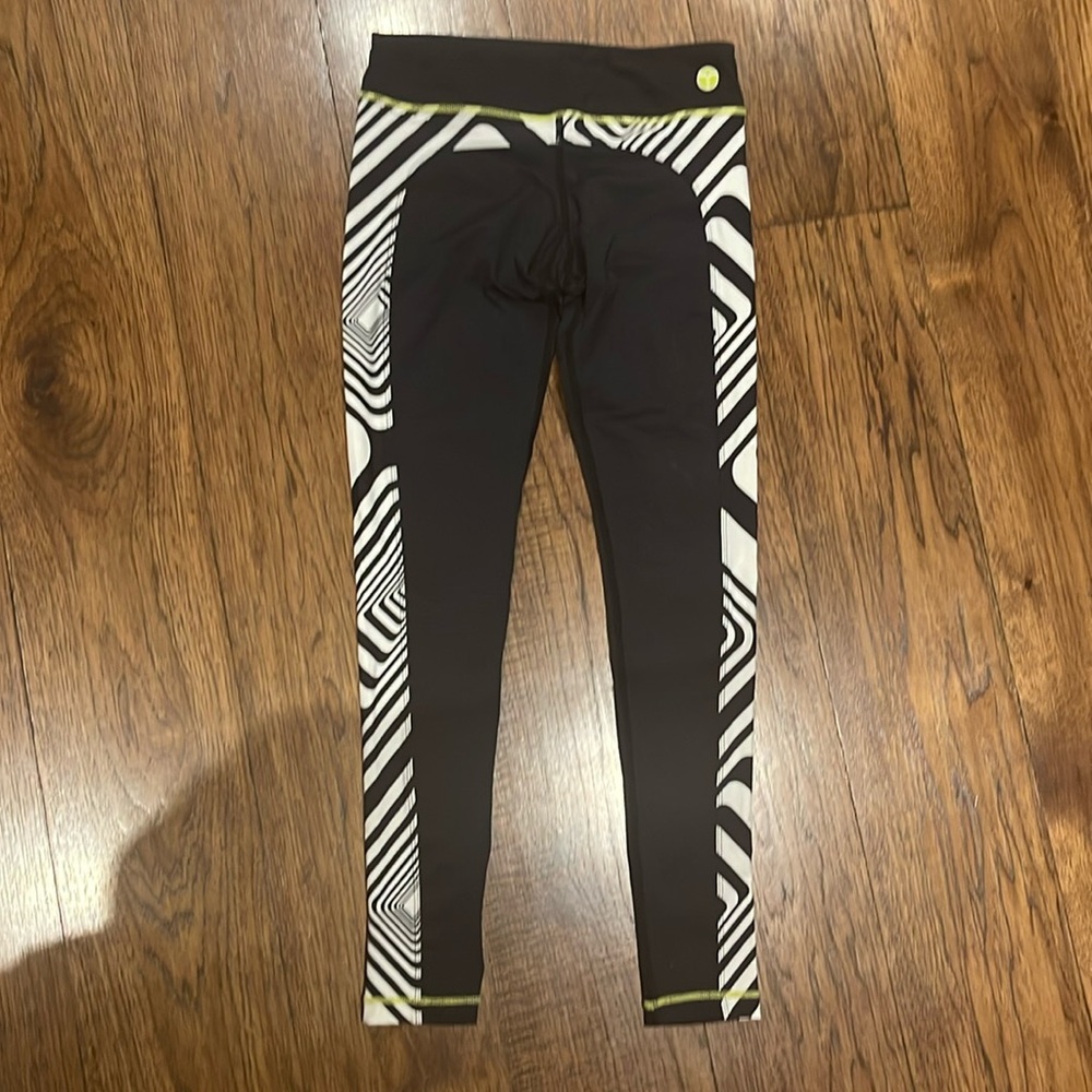 Trina Turk leggings
Size XS